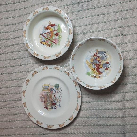 Bunnykins by royal doultan bone china 1936 set of 3- 2 bowls and 1 plate - Picture 1 of 8